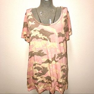 Old Navy XXLT Pink Camo Short Sleeve Top NWT